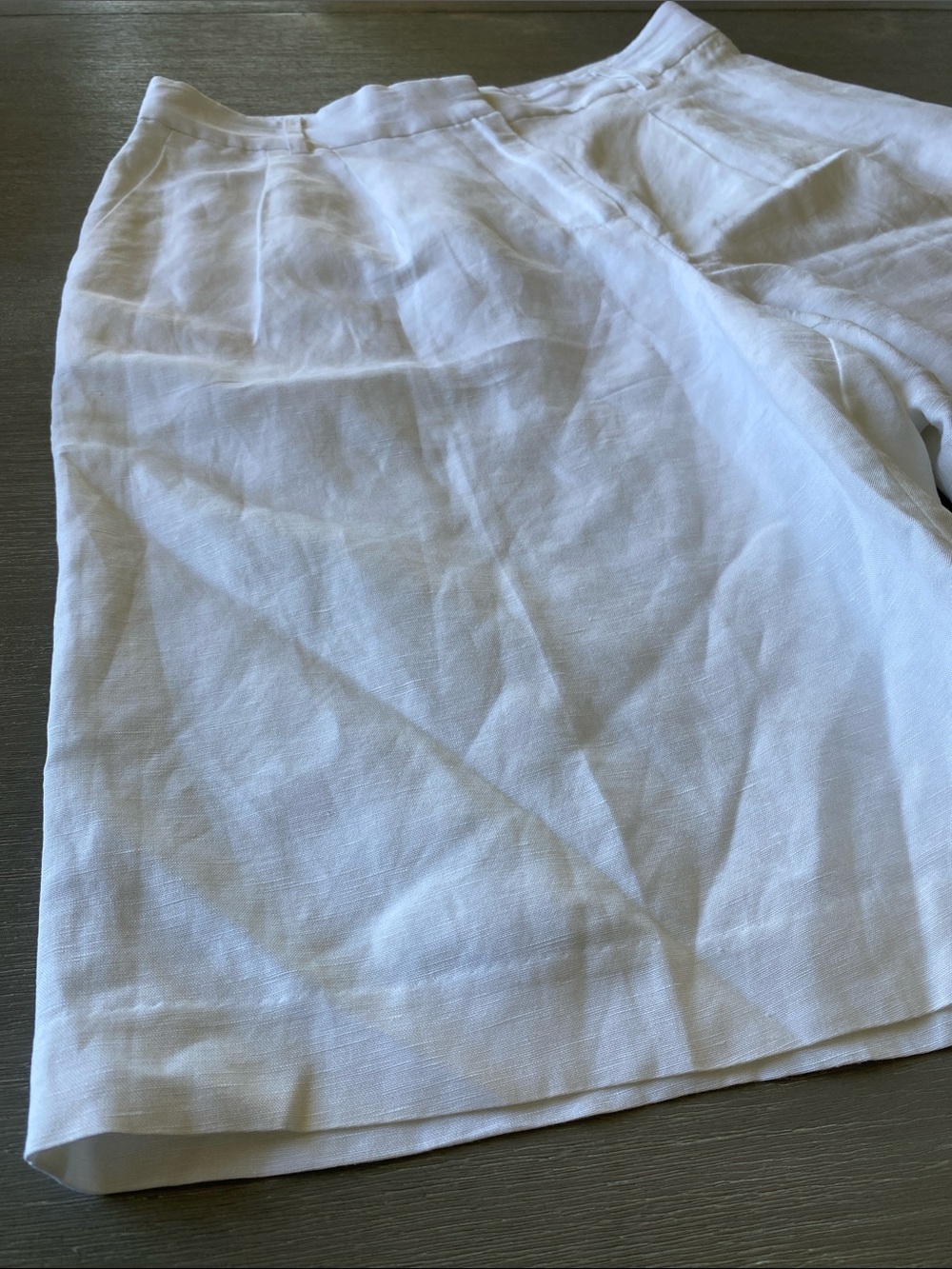Ann Taylor White Linen Bermuda Shorts size 6 - Picture 5 of 13